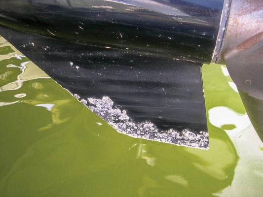 Outboard Engine Overheating at High RPM? How to Diagnose & Fix Exhaust Plate Corrosion